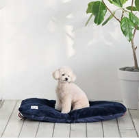 Woolly TOMS PICNIC CUSHION ネイビー